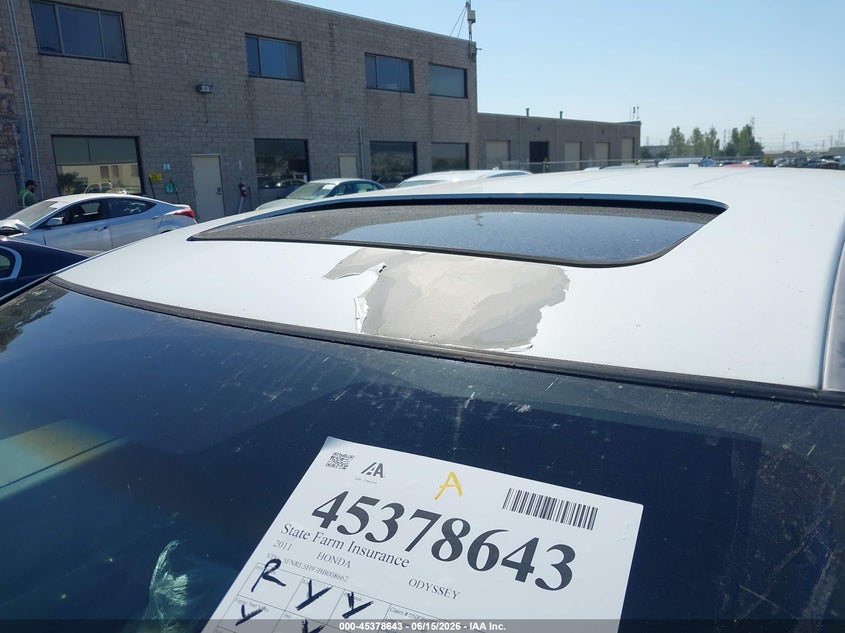 2011 HONDA ODYSSEY auction photo 6