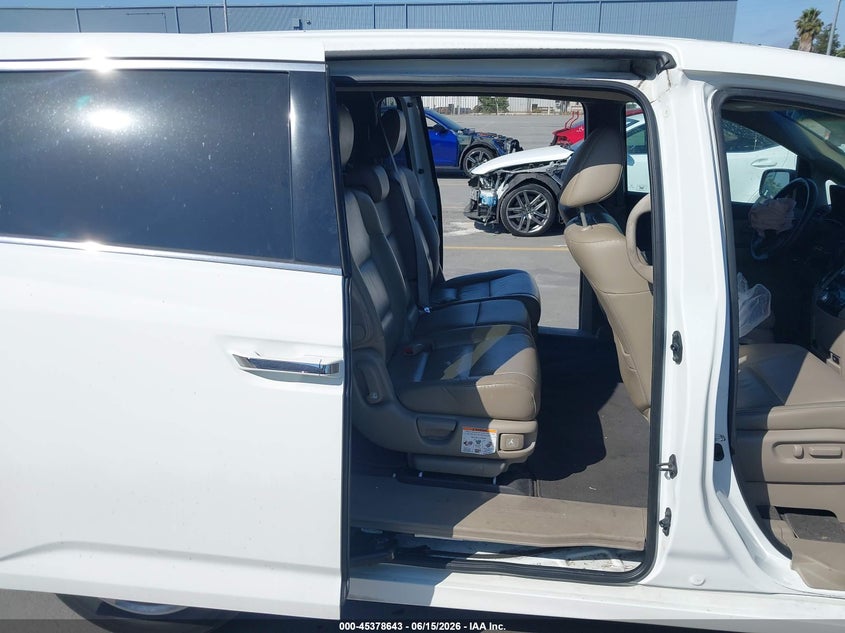 2011 HONDA ODYSSEY auction photo 8