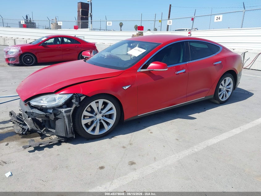 Vin: 5yjsa1cn5dfp27368, lot: 45876832, tesla model s 20132