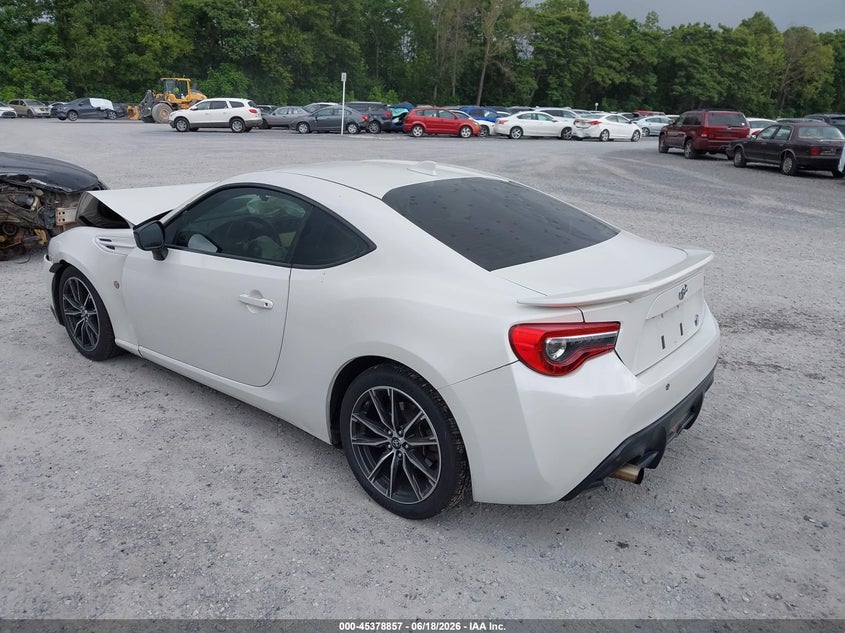 Vin: jf1znaa17h8703068, lot: 45876843, toyota 86 20173