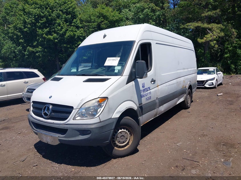 2012 MERCEDES-BENZ SPRINTER 2500 auction photo 2
