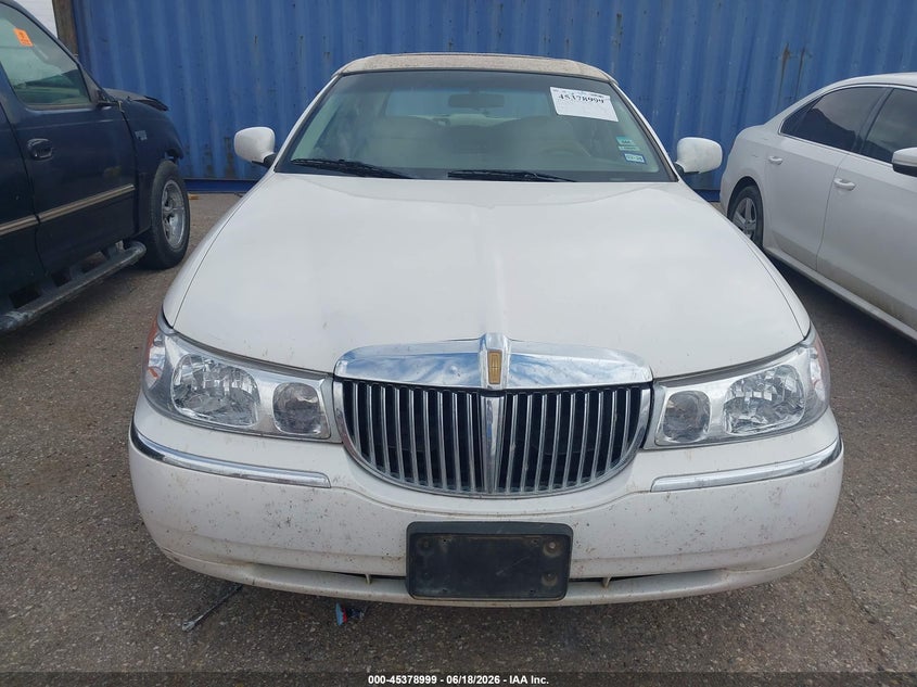 1998 Lincoln Town Car Cartier VIN: 1LNFM83W4WY692041 Lot: 45378999