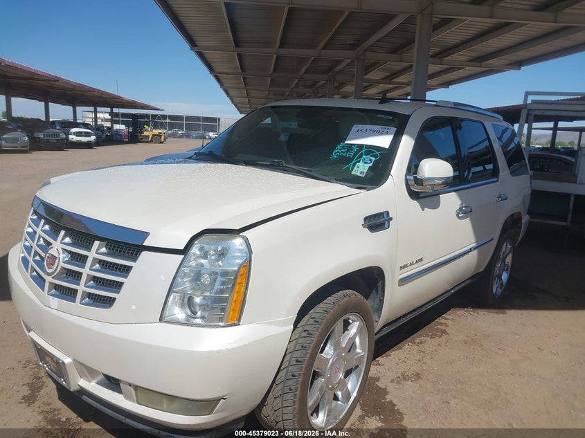 2011 Cadillac Escalade, Обычный износ, IAAI, VIN 1GYS3CEF7BR210036 — фото 2