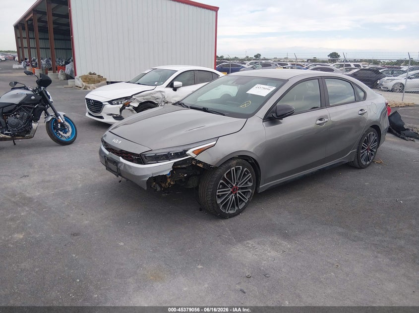 2022 KIA FORTE auction photo 2