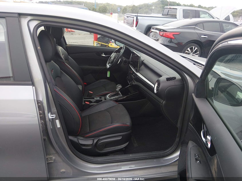 2022 KIA FORTE auction photo 5