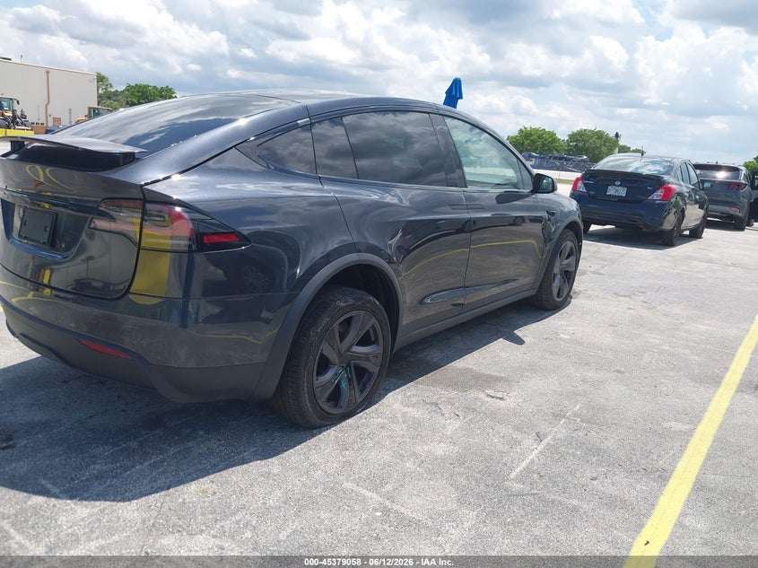 AtlanticExpress - Tesla Model X