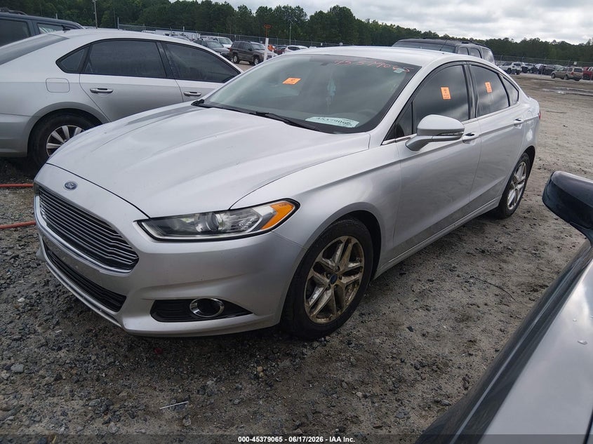 2015 FORD FUSION auction photo 2