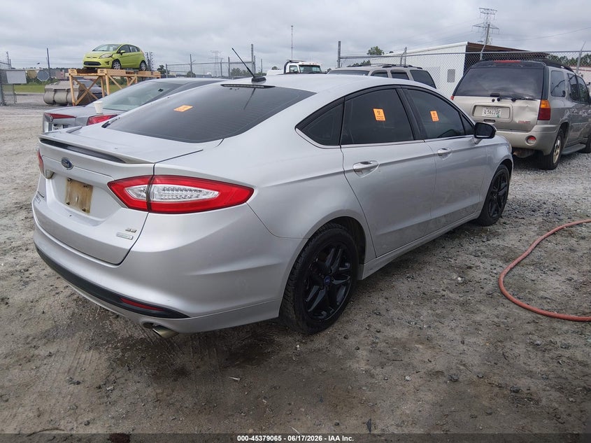 2015 FORD FUSION auction photo 4