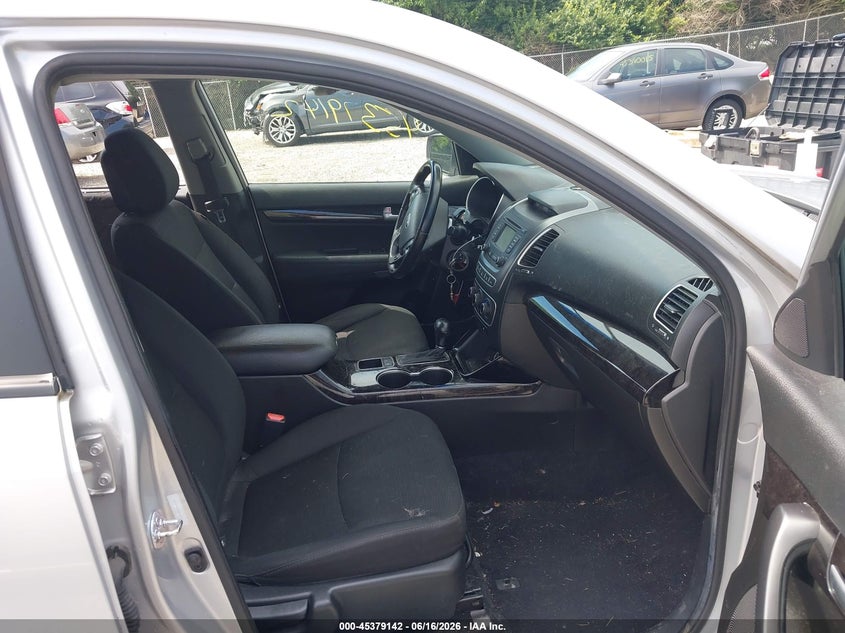 KIA SORENTO 2014 VIN 5XYKTCA66EG471883