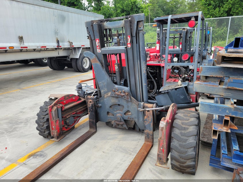 2019 Moffett M9 60