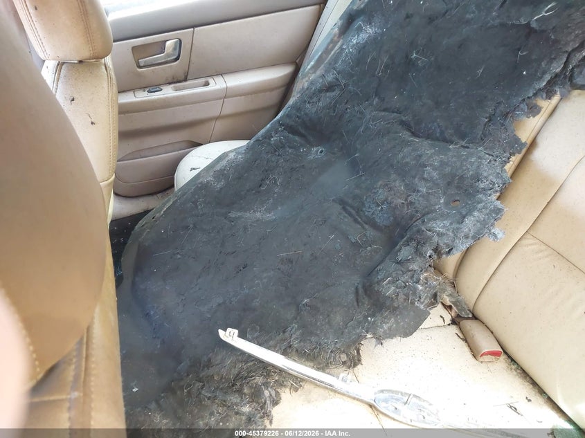 2000 FORD TAURUS auction photo 8