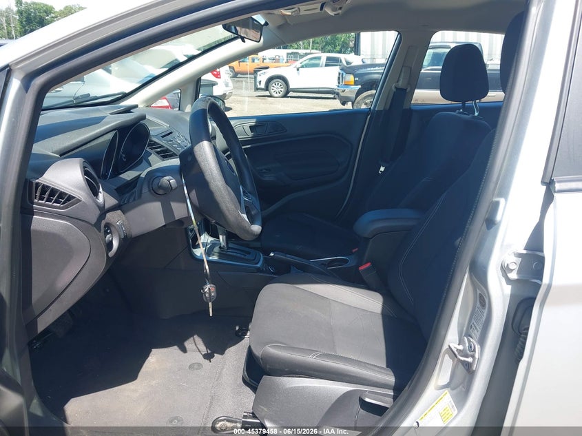 2019 FORD FIESTA auction photo 5
