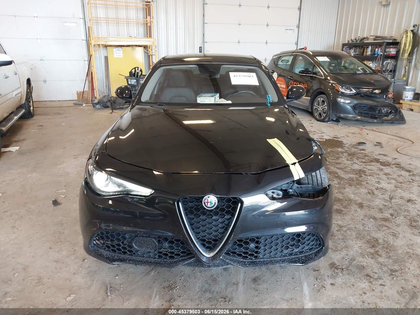 2018 Alfa Romeo Giulia Ti Sport Awd VIN: ZARFAEEN5J7592406 Lot: 45379503