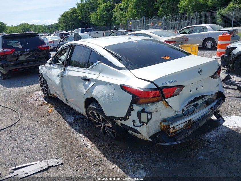 VIN 1N4BL4CW2LC272159 2020 NISSAN ALTIMA SR INTELLIGENT AWD