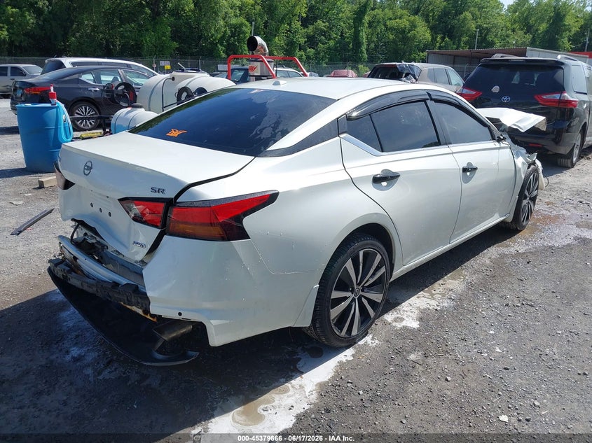 VIN 1N4BL4CW2LC272159 2020 NISSAN ALTIMA SR INTELLIGENT AWD