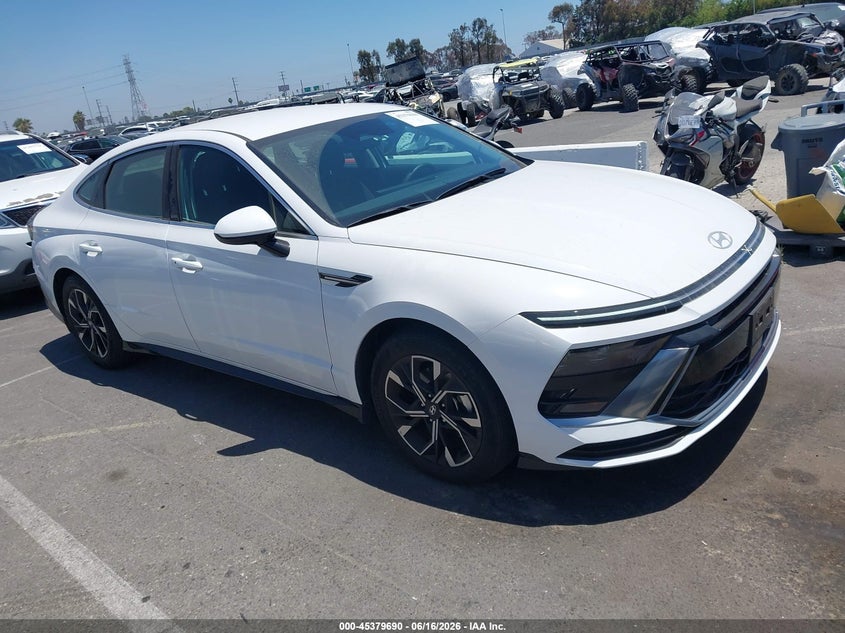 HYUNDAI SONATA SEL 2025