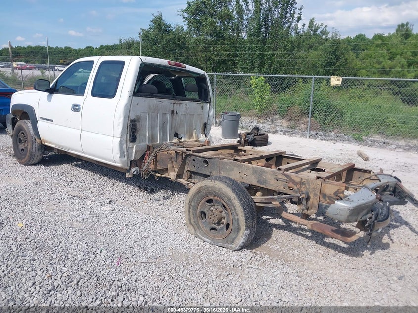2005 CHEVROLET SILVERADO 2500HD auction photo 3