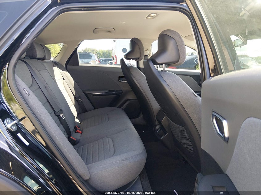 2025 KIA K4 auction photo 8