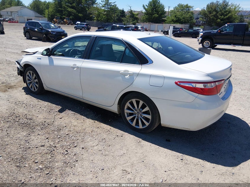 2015 TOYOTA CAMRY HYBRID auction photo 3
