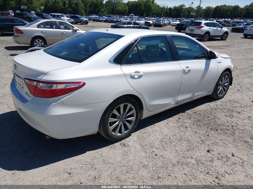 2015 TOYOTA CAMRY HYBRID auction photo 4