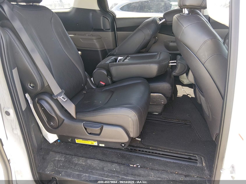 2025 Kia Carnival Mpv Lxs VIN: KNDNB5K32S6504957 Lot: 45379864