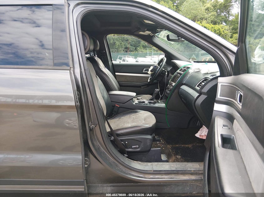 2017 FORD EXPLORER auction photo 5