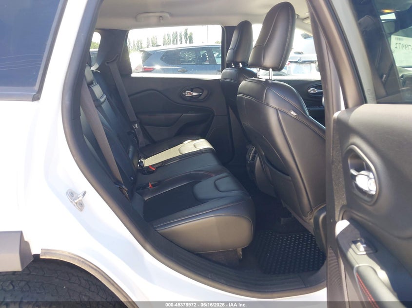 2019 JEEP CHEROKEE auction photo 8