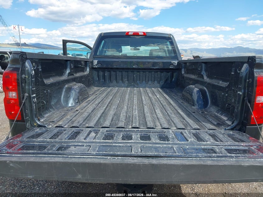 2017 CHEVROLET SILVERADO 3500HD auction photo 6
