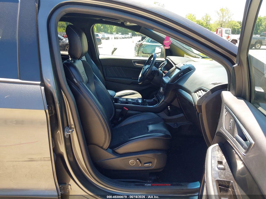 2019 FORD EDGE auction photo 5