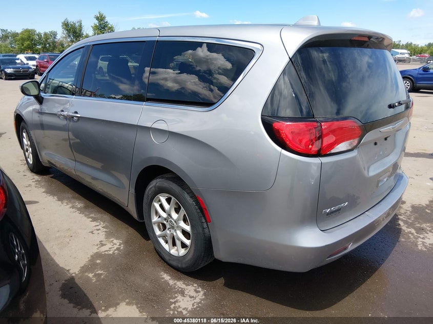 Vin: 2c4rc1dg0hr507994, lot: 45878113, chrysler pacifica touring 20173