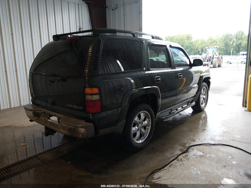 2004 CHEVROLET TAHOE auction photo 4