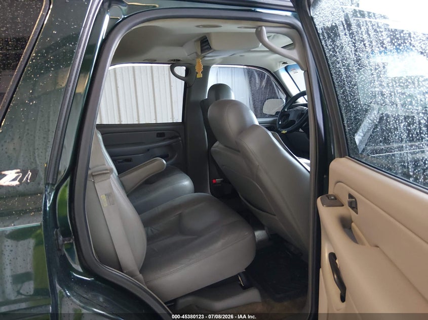 2004 CHEVROLET TAHOE auction photo 8