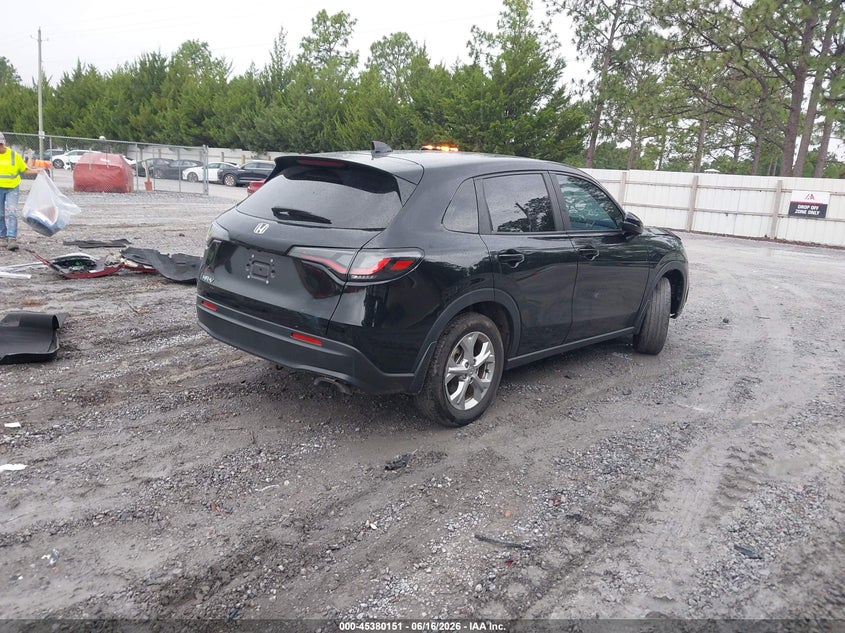 VIN 3CZRZ1H30RM746714 2024 HONDA HR-V 2WD LX
