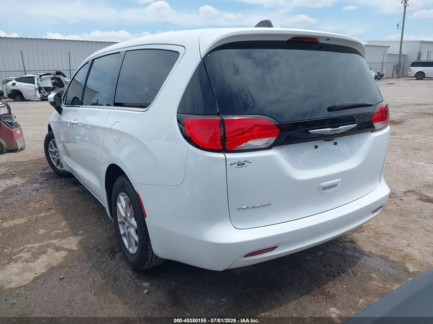 Vin: 2c4rc1cg5nr226500, lot: 45878150, chrysler voyager lx 20223