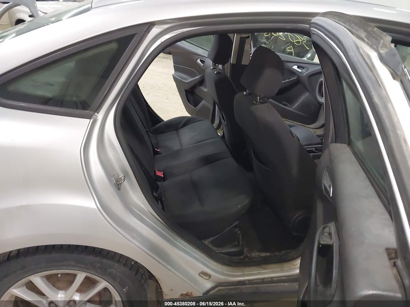2015 FORD FOCUS auction photo 8
