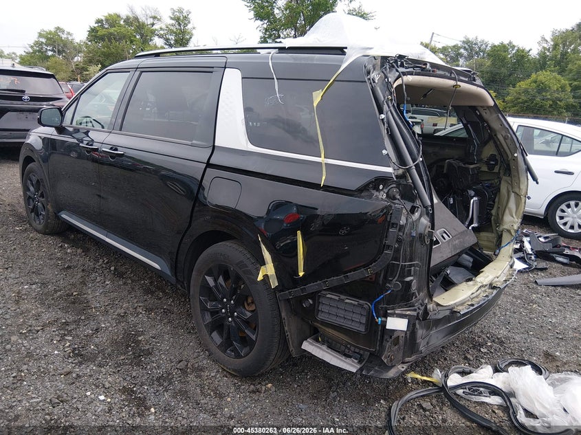 2024 KIA CARNIVAL MPV auction photo 3