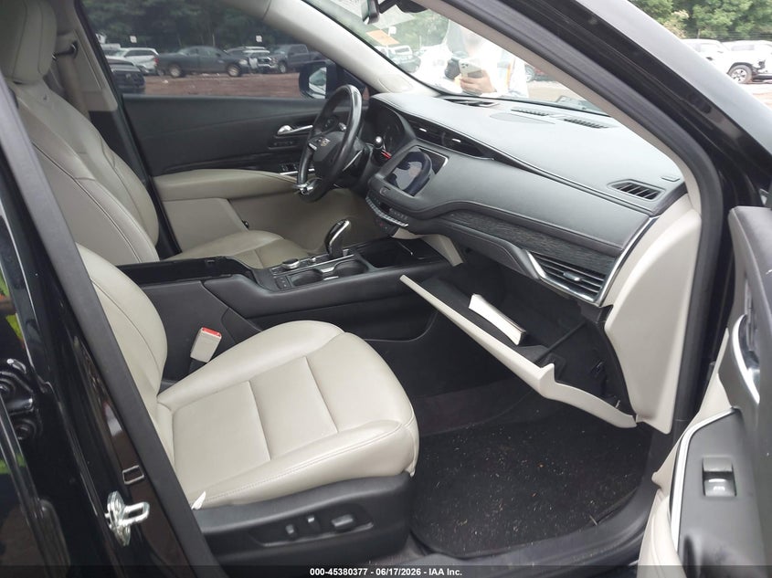 2020 CADILLAC XT4 auction photo 5