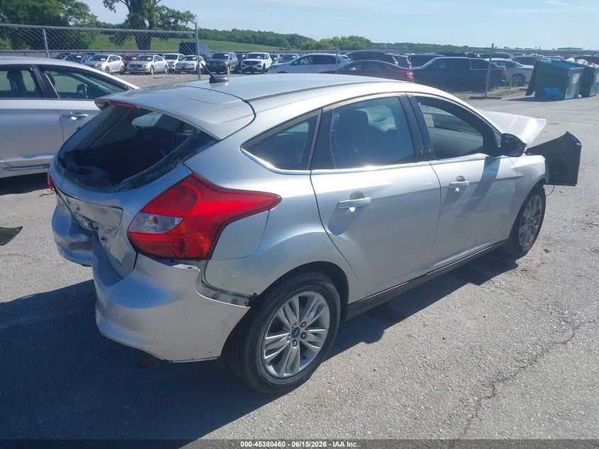 Vin: 1fahp3m21cl337832, lot: 45878455, ford focus sel 20124