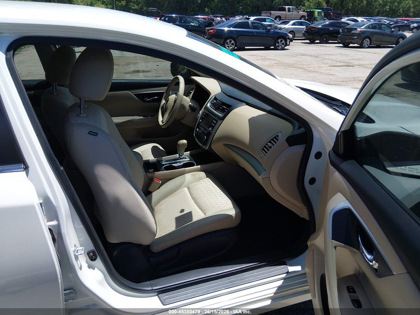 2016 NISSAN ALTIMA auction photo 5