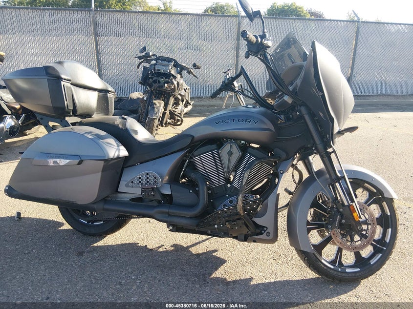 2016 Victory Motorcycles Magnum X-1 VIN: 5VPUW36N1G3052932 Lot: 45380716