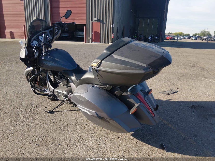 2016 Victory Motorcycles Magnum X-1 VIN: 5VPUW36N1G3052932 Lot: 45380716
