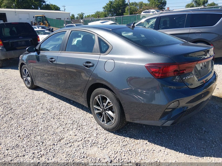 2024 KIA FORTE auction photo 3