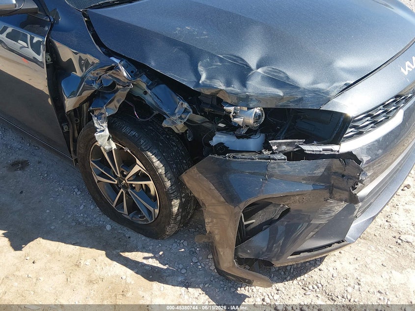 2024 KIA FORTE auction photo 6