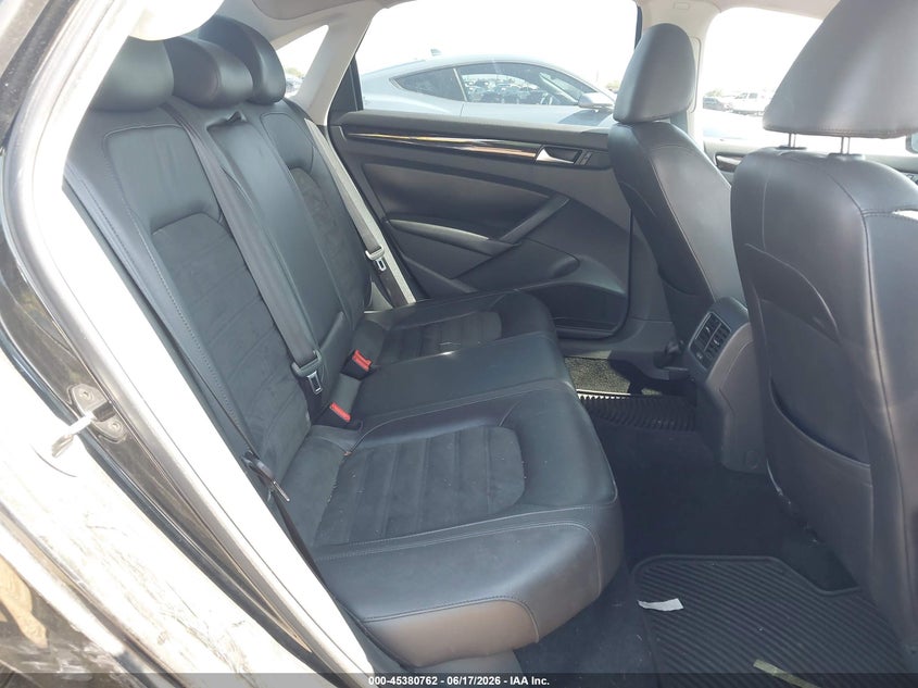 2014 VOLKSWAGEN PASSAT auction photo 8