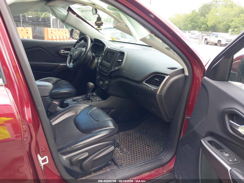 2019 JEEP CHEROKEE auction photo 5
