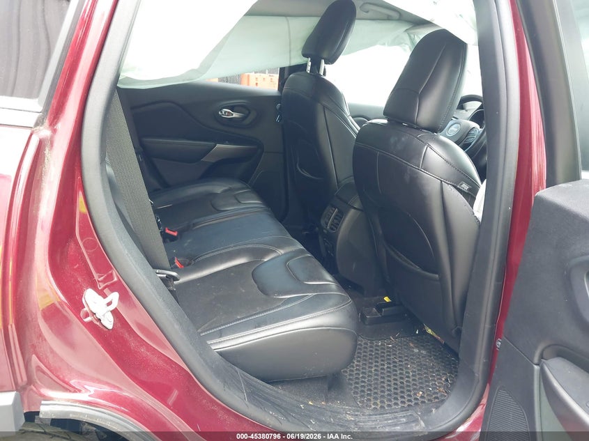 2019 JEEP CHEROKEE auction photo 8