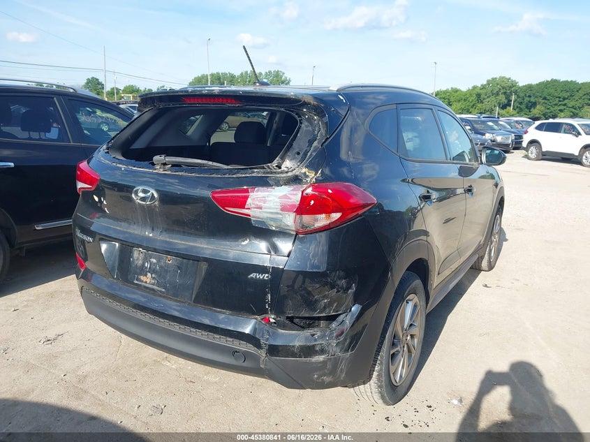 2017 HYUNDAI TUCSON auction photo 4