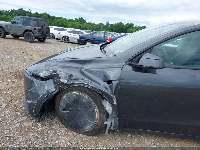 2026 TESLA MODEL Y auction photo 6