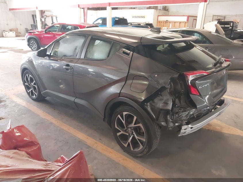 2019 TOYOTA C-HR auction photo 3