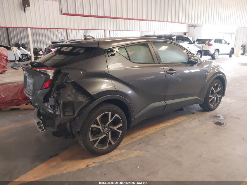 2019 TOYOTA C-HR auction photo 4
